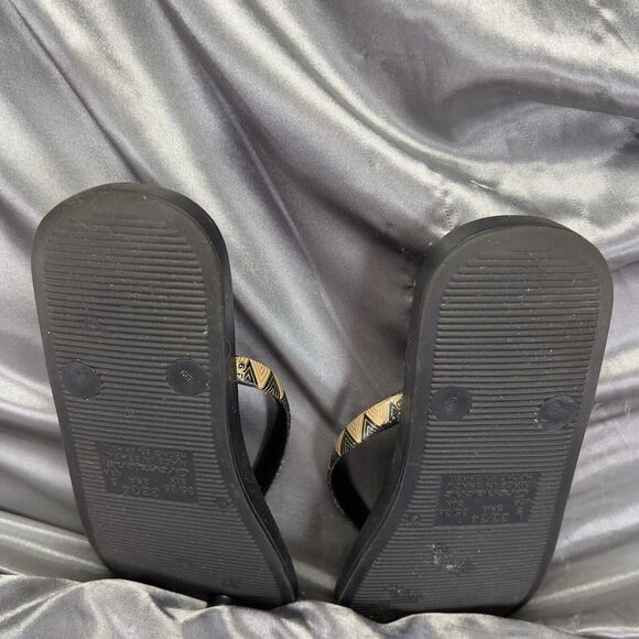Ipanema Women's 5 / 35.5 Flip Flops Thong Sandal Black Gold Triangle Summer Shoe - Picture 12 of 17